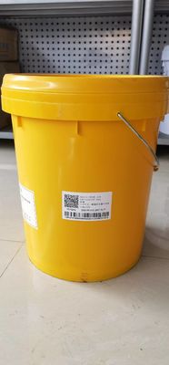 200 kg di liquido di raffreddamento per autoveicoli e olio per motori con etilene glicolo